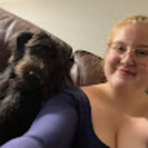 Meet your Posher, Cassandra